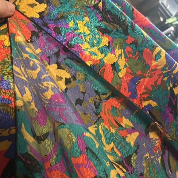 VINTAGE thin silk scarf / throw / wrap abstract - Picture 4 of 4